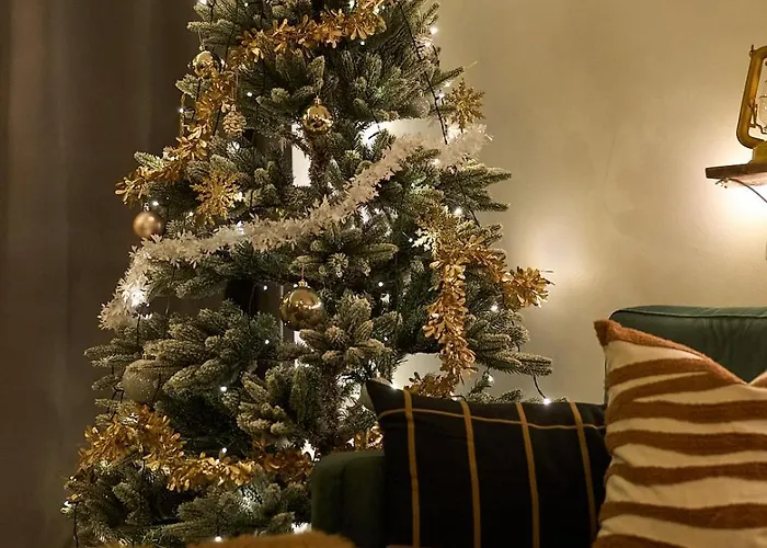 Stylish Flat Close To The *